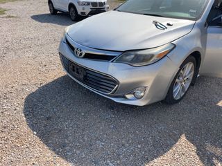 2014 Toyota Avalon Limited - Primary Damage Right Image